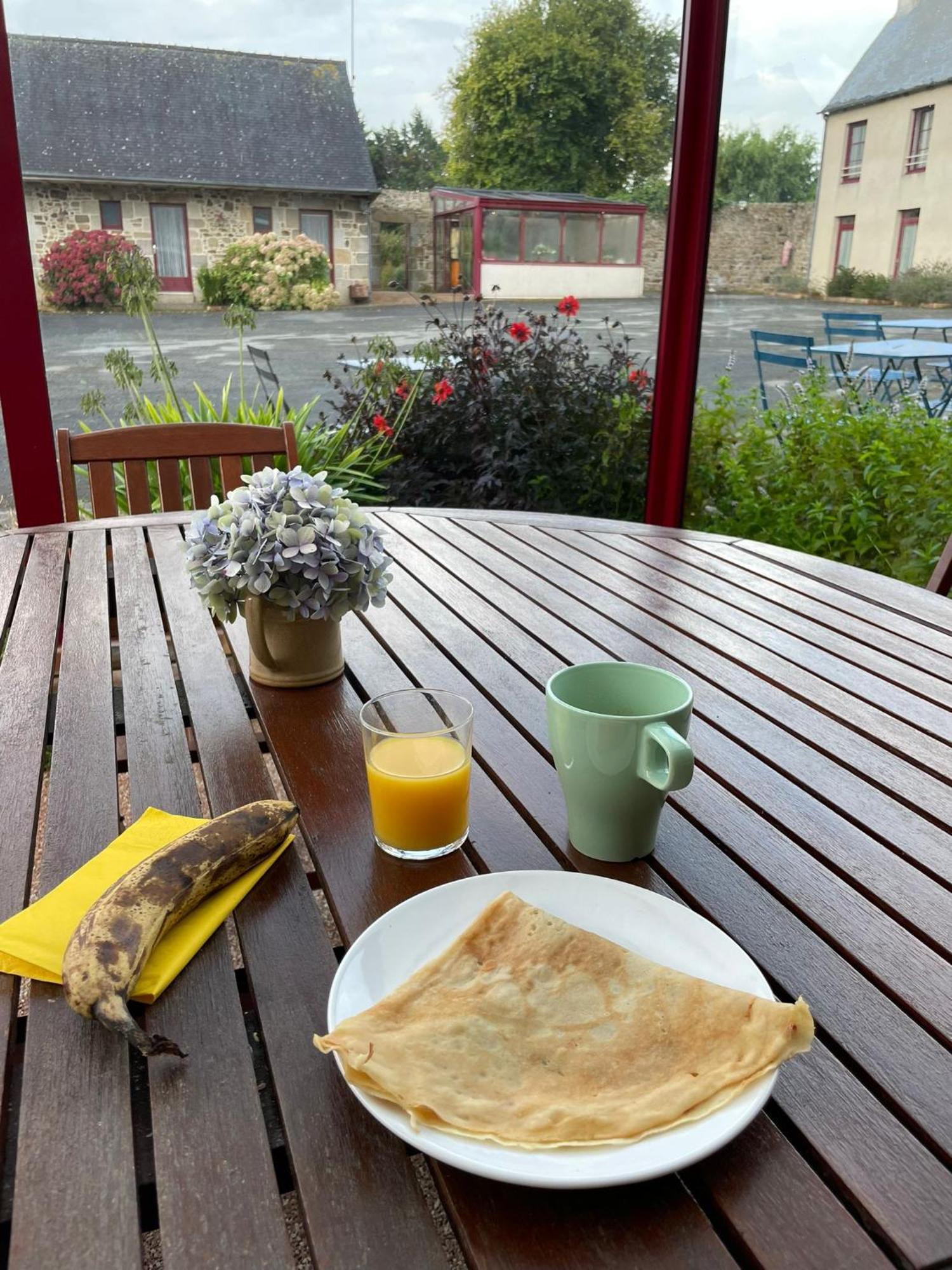 Hotel Les Voisins Beaucemaine Ploufragan Luaran gambar
