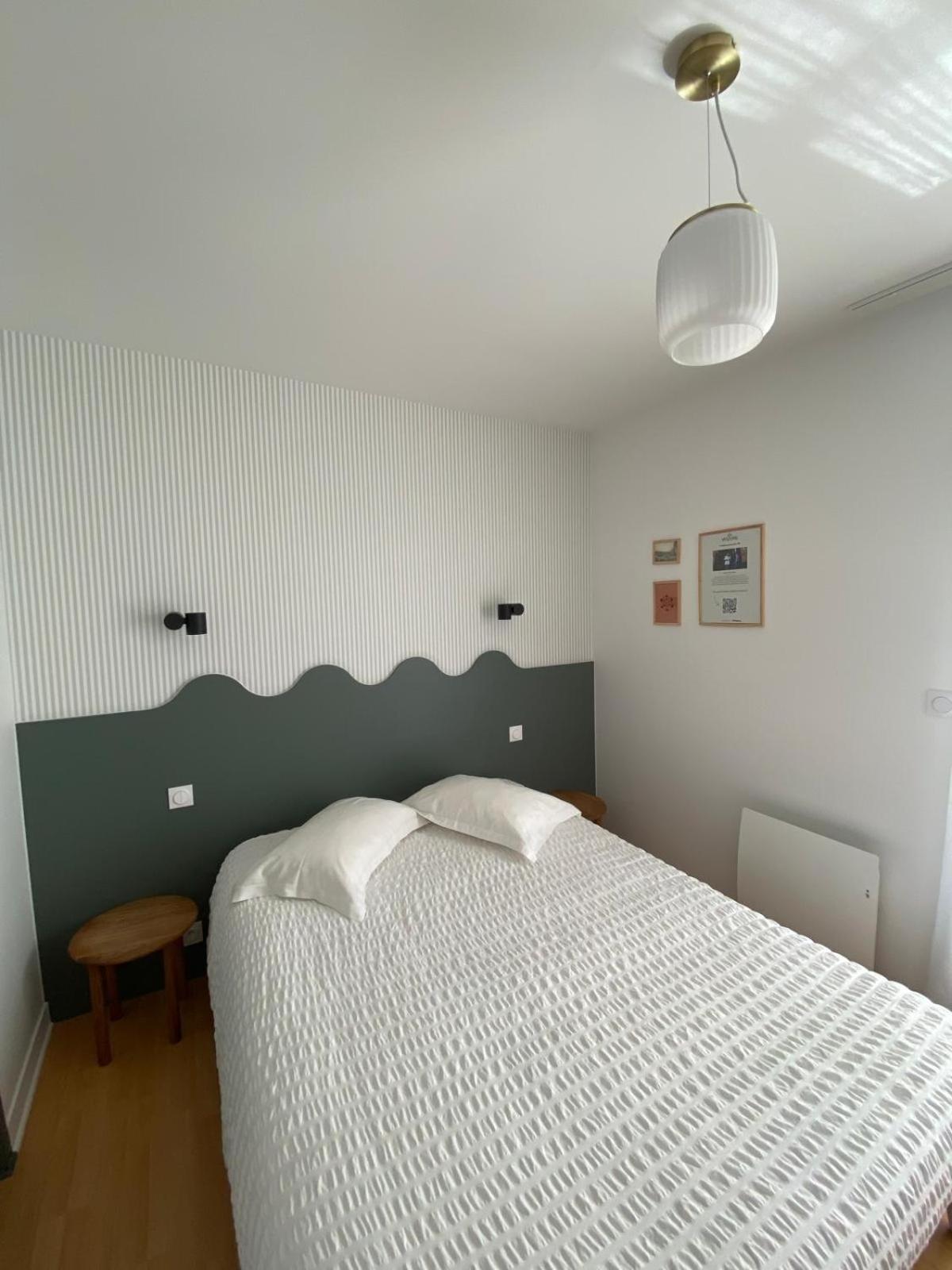 Hotel Les Voisins Beaucemaine Ploufragan Bilik gambar