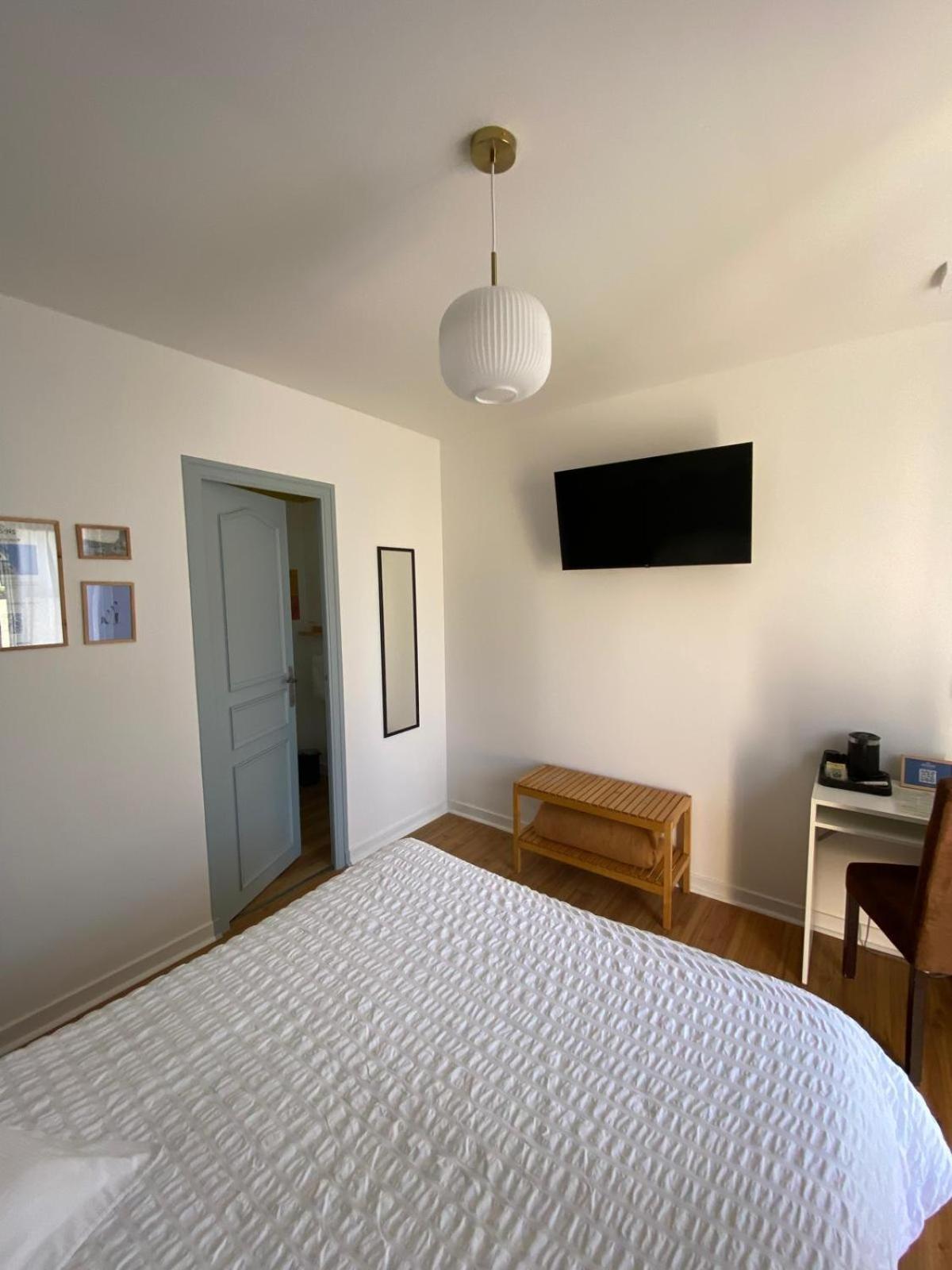 Hotel Les Voisins Beaucemaine Ploufragan Bilik gambar