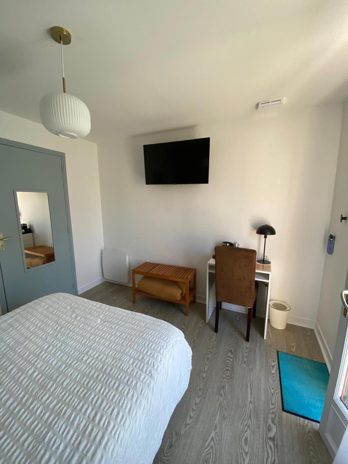 Hotel Les Voisins Beaucemaine Ploufragan Bilik gambar