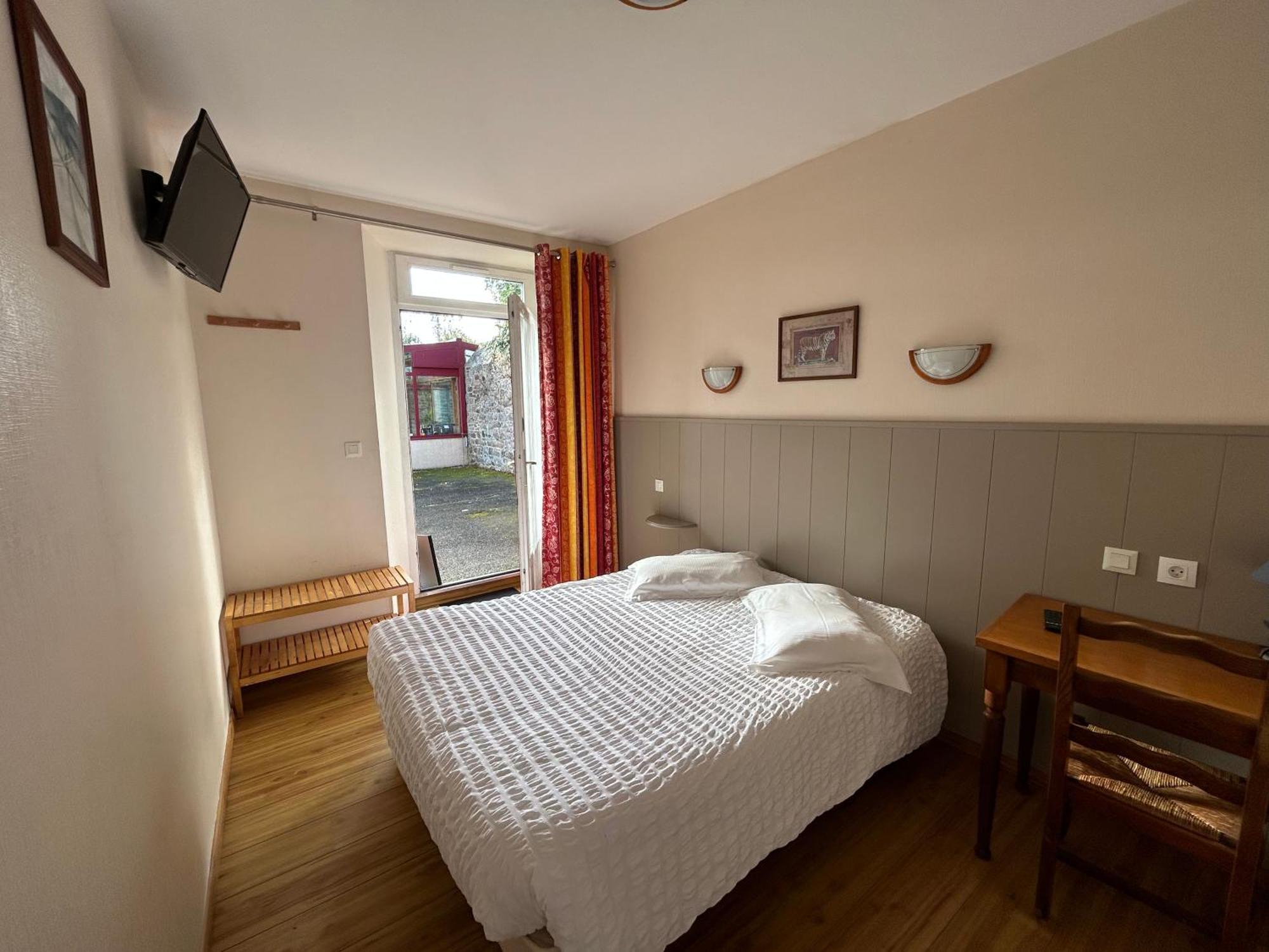 Hotel Les Voisins Beaucemaine Ploufragan Bilik gambar