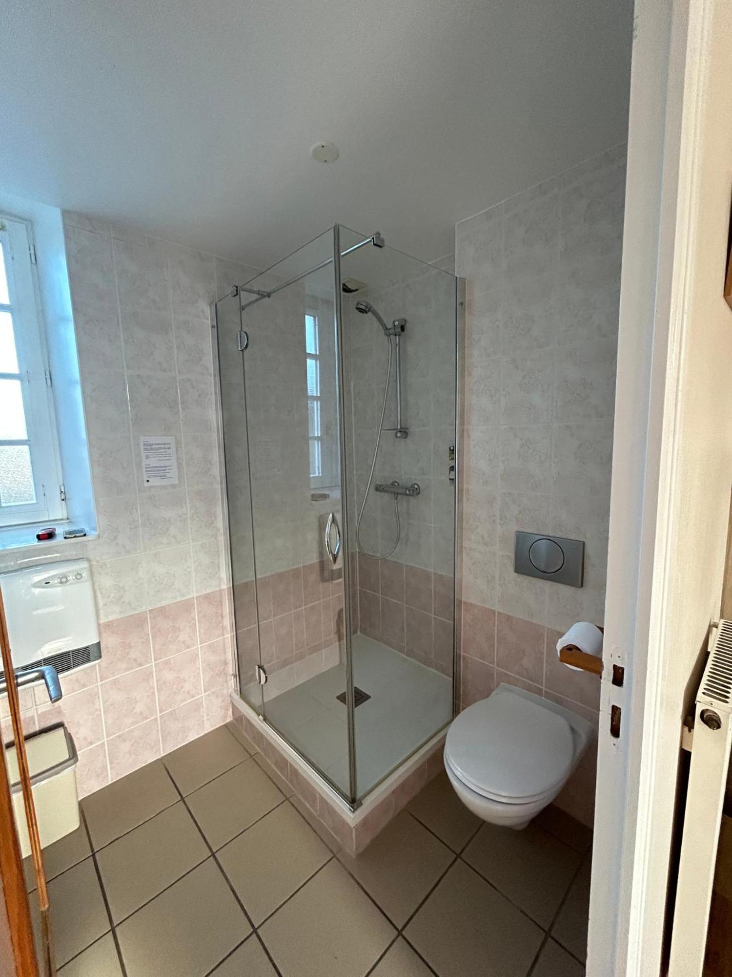 Hotel Les Voisins Beaucemaine Ploufragan Bilik gambar